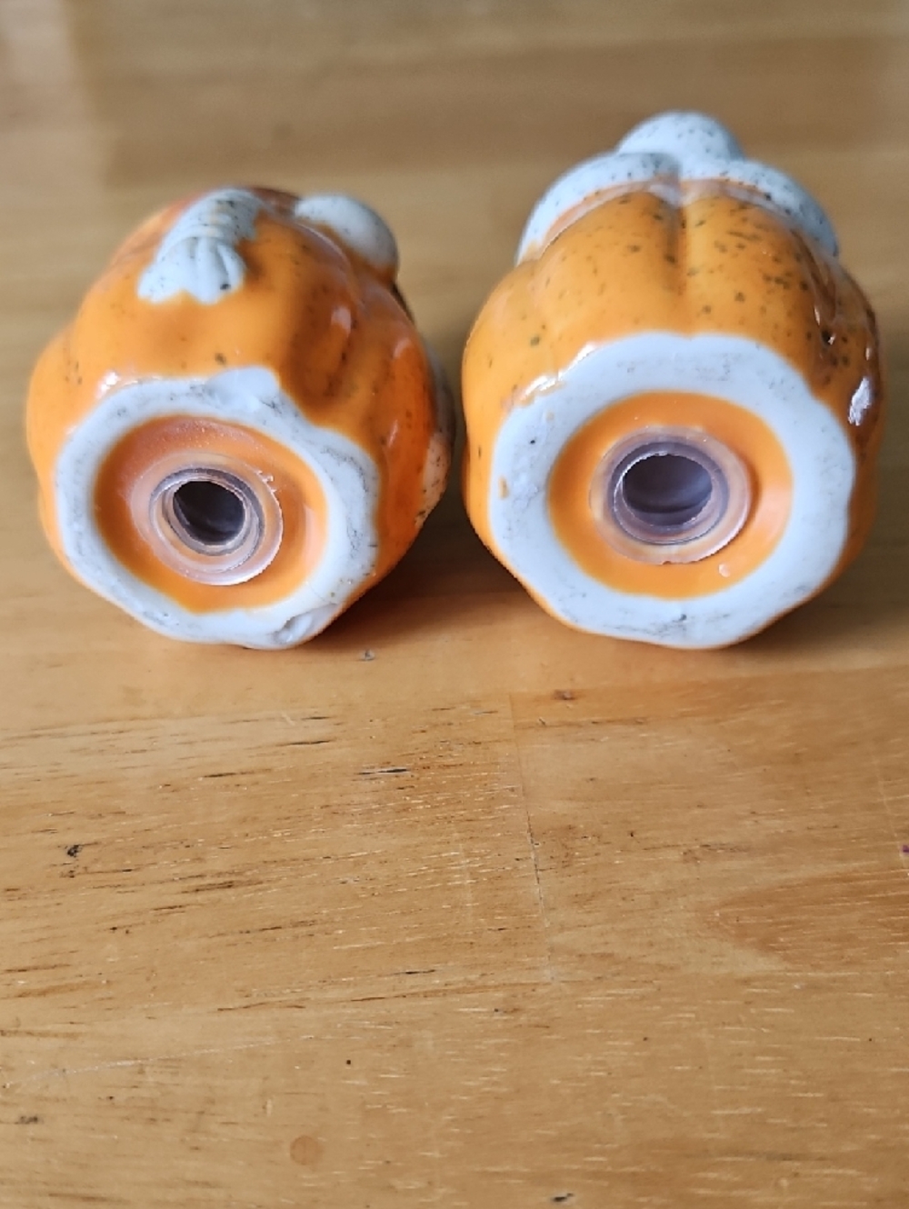 Pumpkin Gnome Salt & Pepper Shakers - Picture 5 of 8